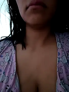 tiffani  love online show from February 14, 3:31 pm