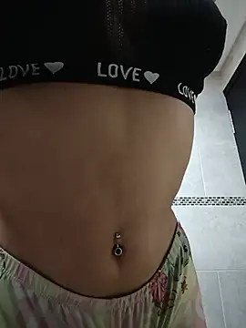 tiffani  love online show from June 21, 9:28 pm