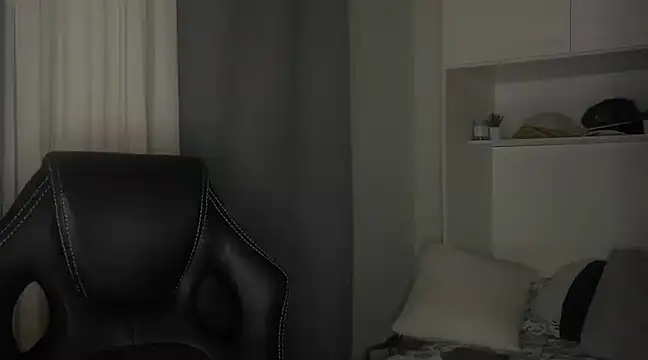 MiloCtc online show from February 10, 4:52 am