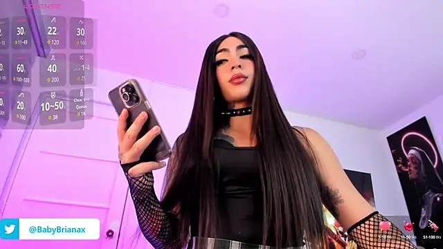 Snapshot of babybriexxx chatting on February 12, 1:52 am babybriexxx online show from February 12, 1:52 am