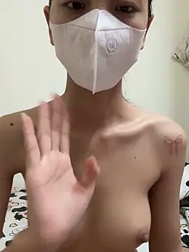 Lucy-Gold online show from October 5, 1:53 pm