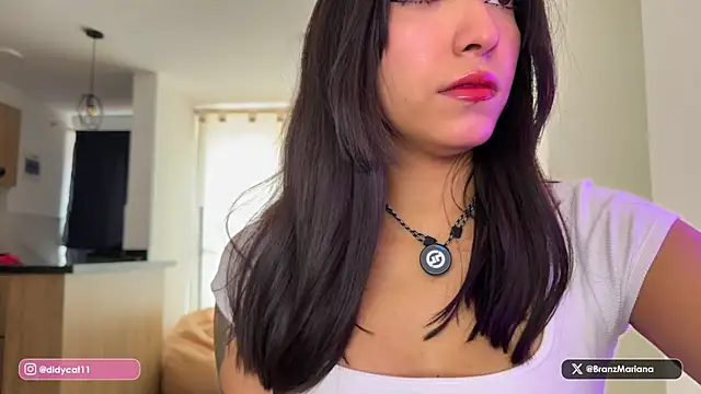 MarianaBranzz online show from February 8, 10:13 pm