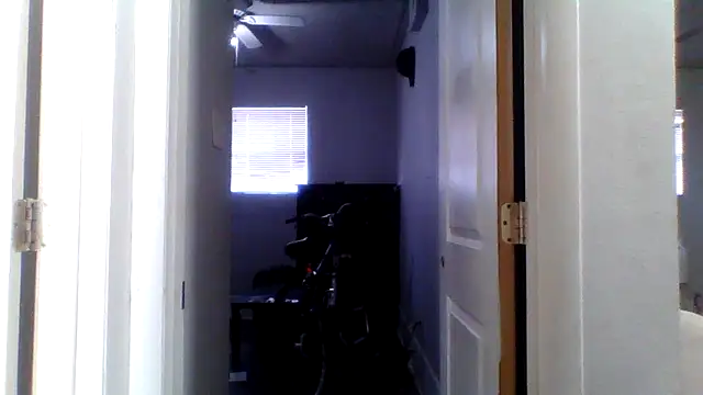 Snapshot of bigdick5157 chatting on October 5, 2:15 pm bigdick5157 online show from October 5, 2:15 pm