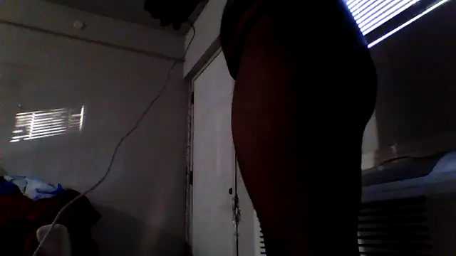 Snapshot of bigdick5157 chatting on November 9, 10:19 pm bigdick5157 online show from November 9, 10:19 pm