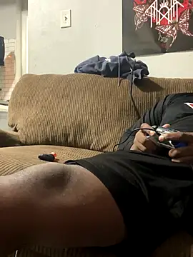 Snapshot of bigdick5157 chatting on November 25, 3:17 am bigdick5157 online show from November 25, 3:17 am