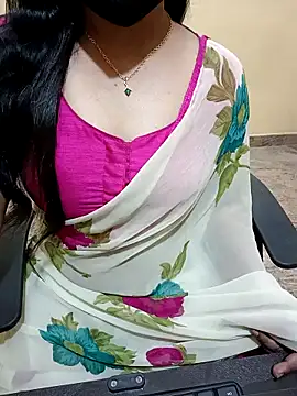 Snapshot of Nithya_05 chatting on September 12, 5:46 pm Nithya 05 online show from September 12, 5:46 pm