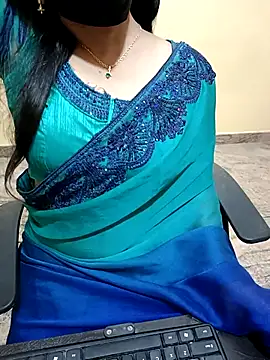 Snapshot of Nithya_05 chatting on September 23, 4:59 am Nithya 05 online show from September 23, 4:59 am