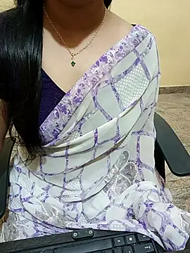 Snapshot of Nithya_05 chatting on September 27, 6:40 am Nithya 05 online show from September 27, 6:40 am