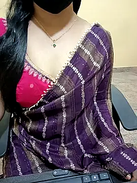 Snapshot of Nithya_05 chatting on October 6, 4:54 am Nithya 05 online show from October 6, 4:54 am