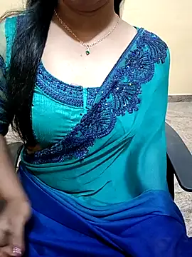 Snapshot of Nithya_05 chatting on October 9, 6:00 am Nithya 05 online show from October 9, 6:00 am