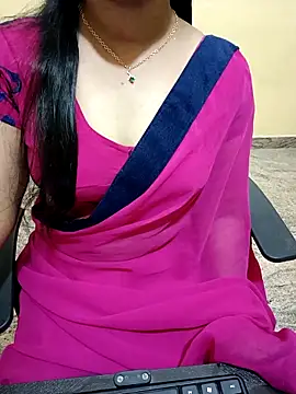 Snapshot of Nithya_05 chatting on October 10, 6:12 am Nithya 05 online show from October 10, 6:12 am