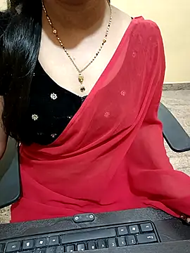 Snapshot of Nithya_05 chatting on October 19, 7:20 am Nithya 05 online show from October 19, 7:20 am