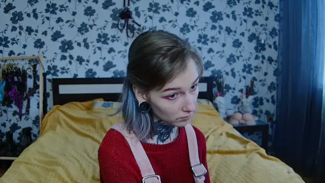 Snapshot of Littlespacemouse chatting on October 1, 6:41 am Littlespacemouse online show from October 1, 6:41 am