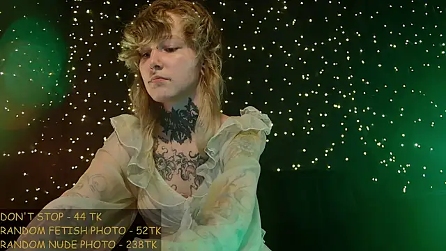 Snapshot of Littlespacemouse chatting on July 11, 8:33 pm Littlespacemouse online show from July 11, 8:33 pm