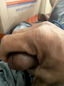 Snapshot of bahlix chatting on November 5, 3:23 pm bahlix online show from November 5, 3:23 pm