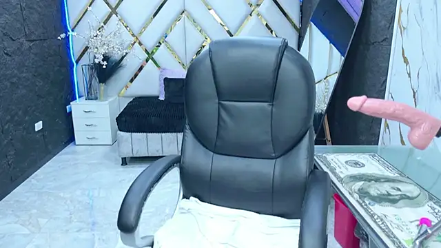 sammanta boobs online show from July 21, 12:51 pm