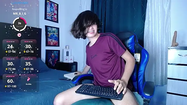 Snapshot of andyboy- chatting on May 15, 11:56 pm andyboy- online show from May 15, 11:56 pm