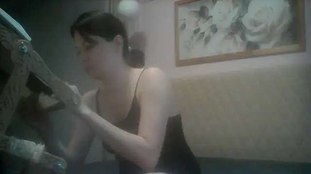 SunElizabeth online show from April 9, 3:28 am