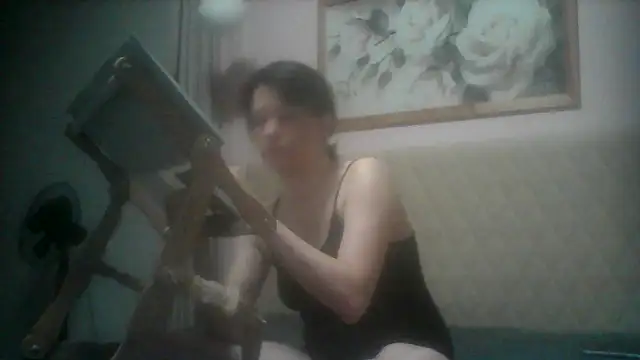 SunElizabeth online show from April 29, 4:22 pm