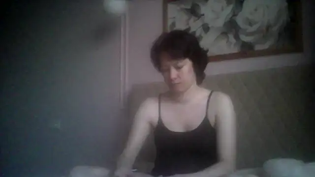 Snapshot of SunElizabeth chatting on July 9, 4:22 pm SunElizabeth online show from July 9, 4:22 pm