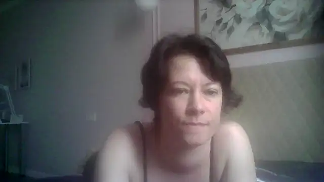 Snapshot of SunElizabeth chatting on July 10, 4:28 am SunElizabeth online show from July 10, 4:28 am