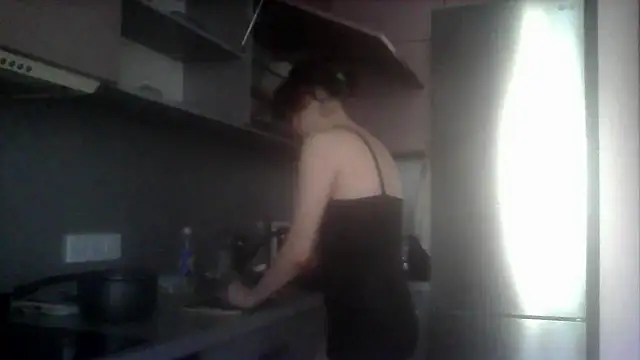 Snapshot of SunElizabeth chatting on August 2, 3:21 pm SunElizabeth online show from August 2, 3:21 pm