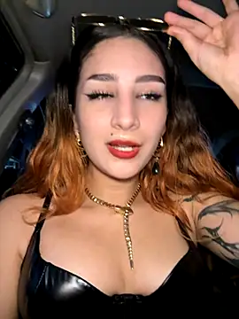 Snapshot of Mon_Cherry chatting on November 2, 1:30 am Mon Cherry online show from November 2, 1:30 am