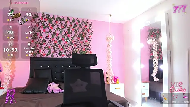 SamaraCortez online show from March 6, 8:16 pm