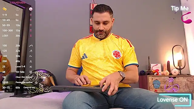 jonasbeards online show from July 3, 3:18 pm