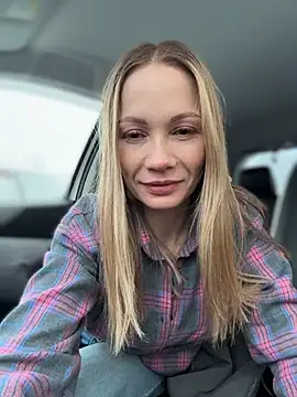 LavenderHot online show from December 17, 3:23 am