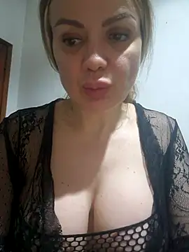 Snapshot of eva_ragazzadolce chatting on February 18, 6:26 pm eva ragazzadolce online show from February 18, 6:26 pm