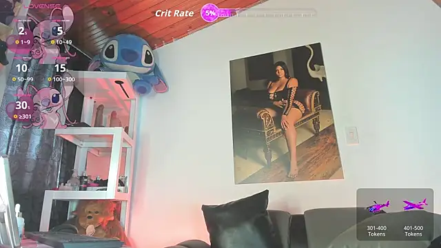 AdelaMorales12 online show from April 13, 8:25 pm