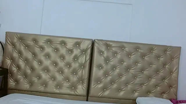 Snapshot of Alessiiaa_ chatting on January 12, 1:37 pm Alessiiaa online show from January 12, 1:37 pm