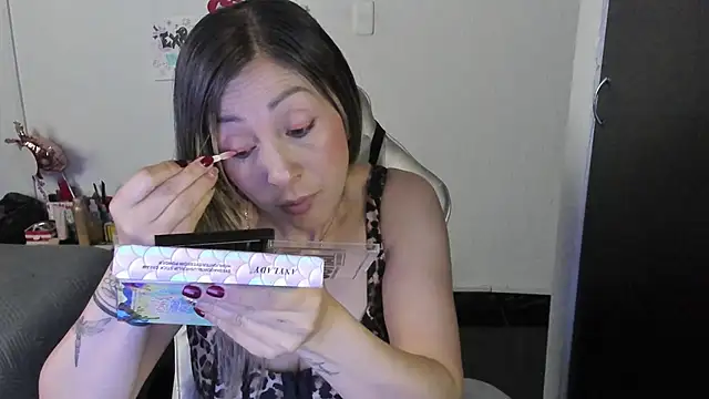 Andreina Suann online show from March 12, 12:33 pm