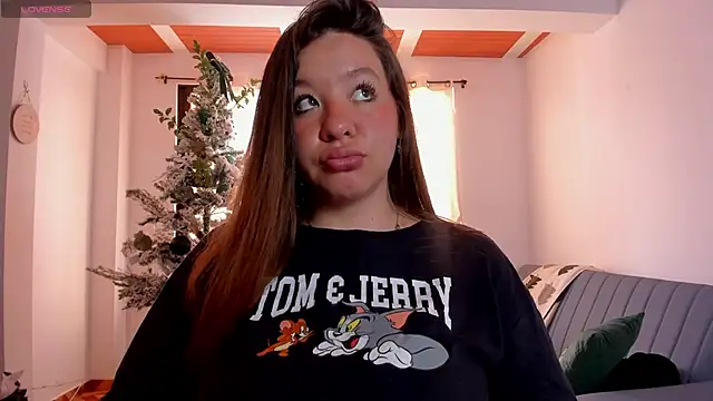 Simply Zoe   online show from December 16, 6:35 pm