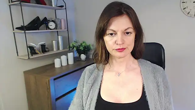 VivianWILD online show from February 21, 5:09 pm