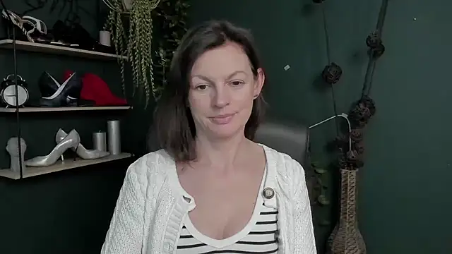 VivianWILD online show from March 11, 10:18 am