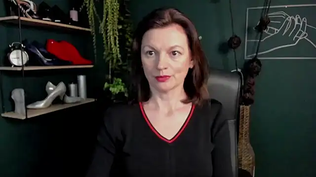 VivianWILD online show from March 12, 7:02 am