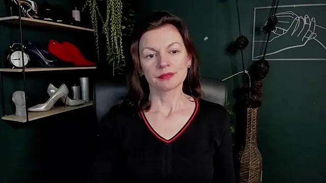 VivianWILD online show from March 12, 10:16 am