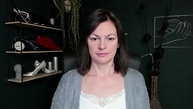 VivianWILD online show from March 15, 6:36 am