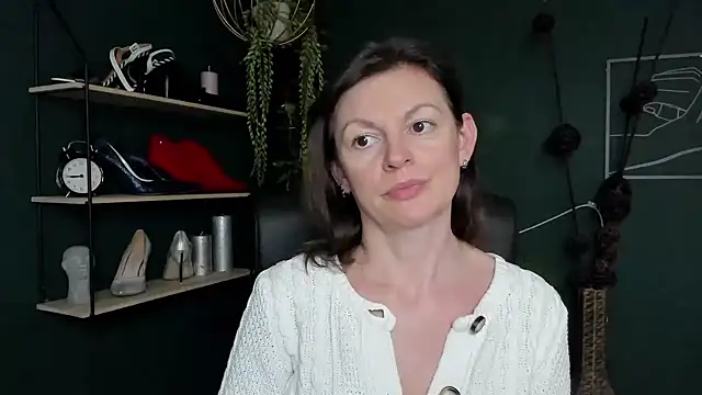 VivianWILD online show from March 21, 10:06 am