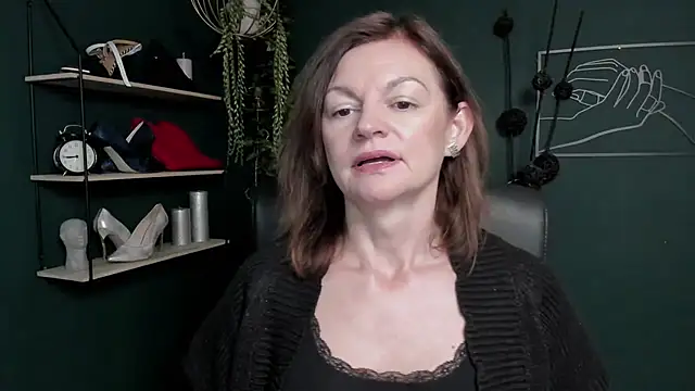 VivianWILD online show from September 17, 6:48 am