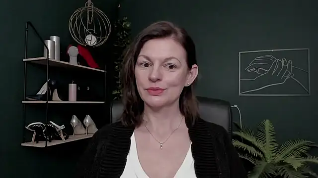 VivianWILD online show from January 7, 7:44 am