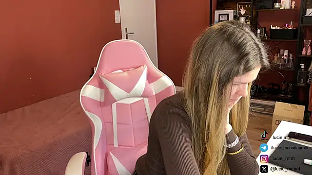 lucie mehott online show from January 31, 8:54 am