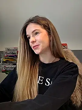 lucie mehott online show from December 4, 8:34 am