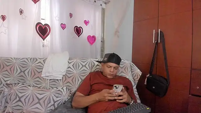 loreth J online show from September 15, 5:24 pm