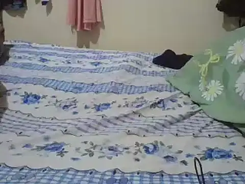 Snapshot of daisypearl2 chatting on March 6, 10:26 pm daisypearl2 online show from March 6, 10:26 pm