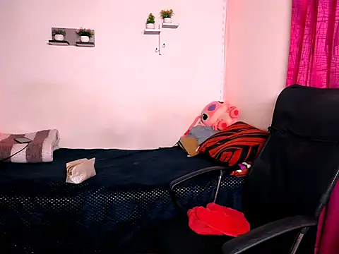 Verushka Stanford online show from March 27, 12:27 pm