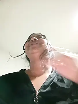 Giselabrunette25 online show from September 19, 12:23 am