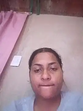 Giselabrunette25 online show from February 11, 10:15 pm